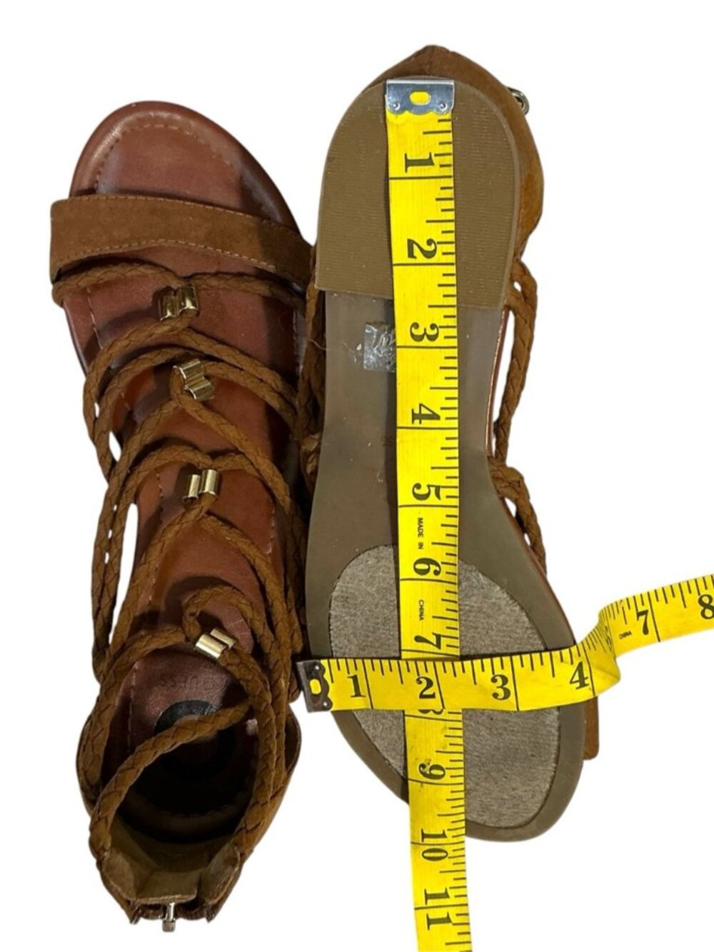 Guess Gladiator Sandals Suede Leather Strappy Gold Accents Brown 8 1/2 Medium - Picture 13 of 16